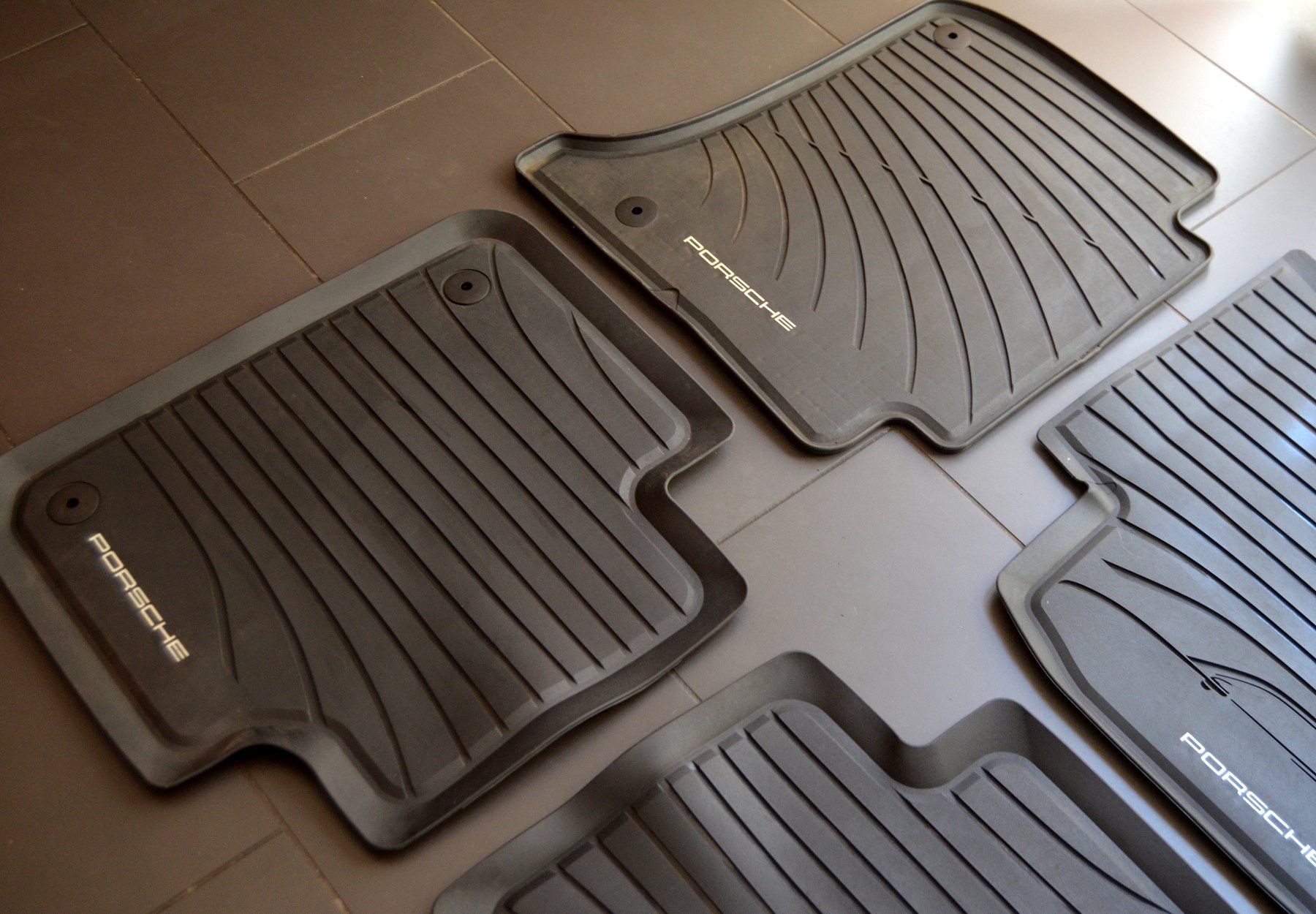 Porsche Tappeti & Tappetini: Porsche Gummimatten / tapis en caoutchouc – Usato da Collonges venduto da arashee 2