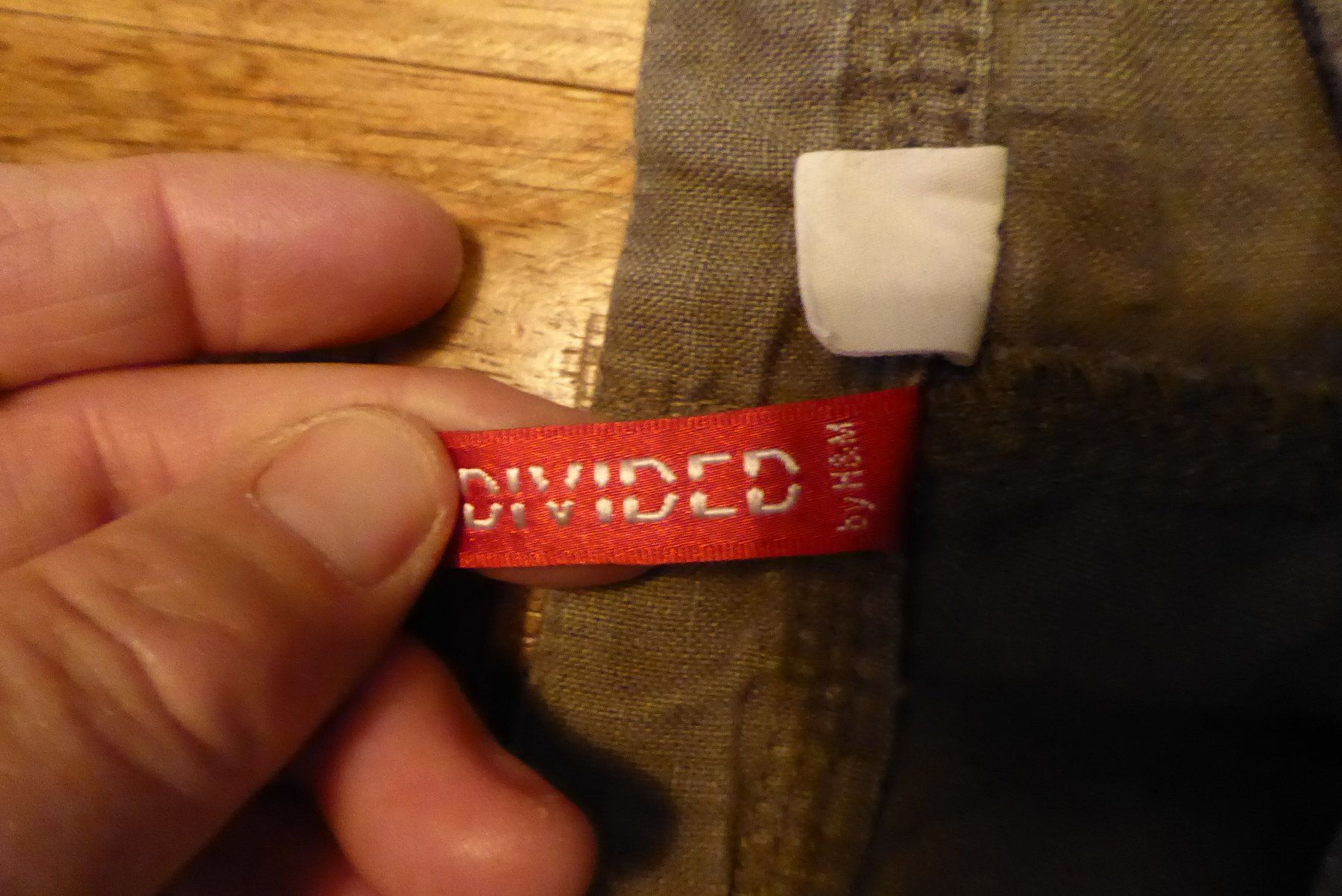 H&M Pantaloni: Olivfarbene Sommerhose Gr 40 H&M Leinen – Usato da Sargans venduto da Benziner 7