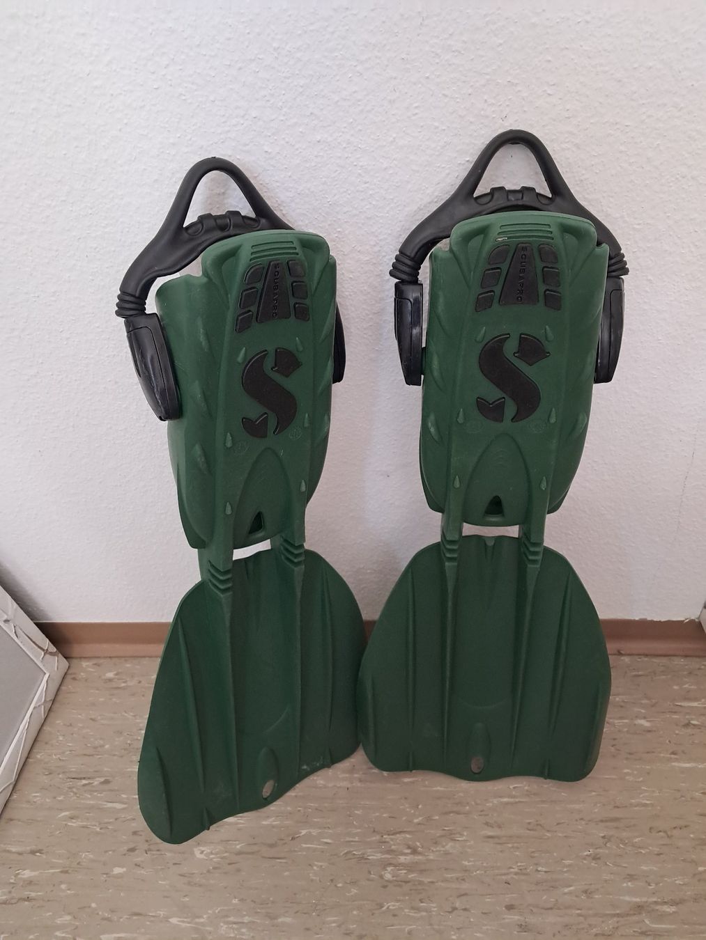 Scubapro Pinne, Maschere & Boccagli: Flossen Scubapro Seawing Nova (Grösse Medium) – Usato da Wettingen venduto da jon_m6qm 1