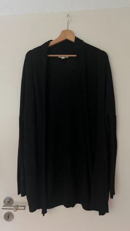 Schwarzer Esprit Cardigan, Grösse XS - Perfekt für Herbst!