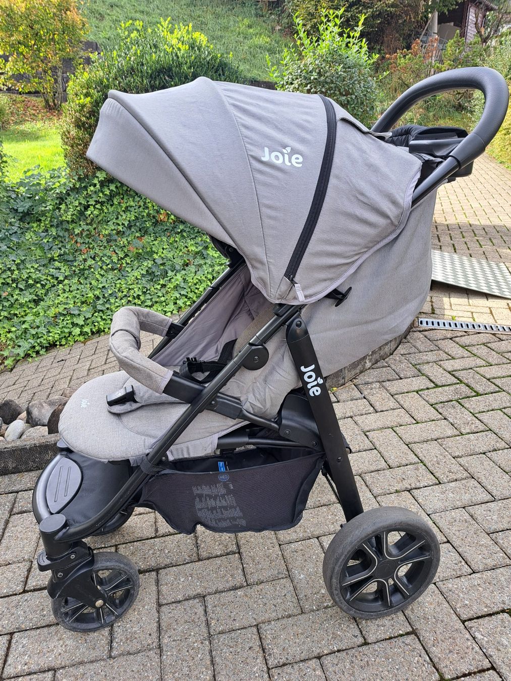 Joie Kinderwagen: Joie Buggy grau – Gebraucht aus Winikon von nic_2kjk
