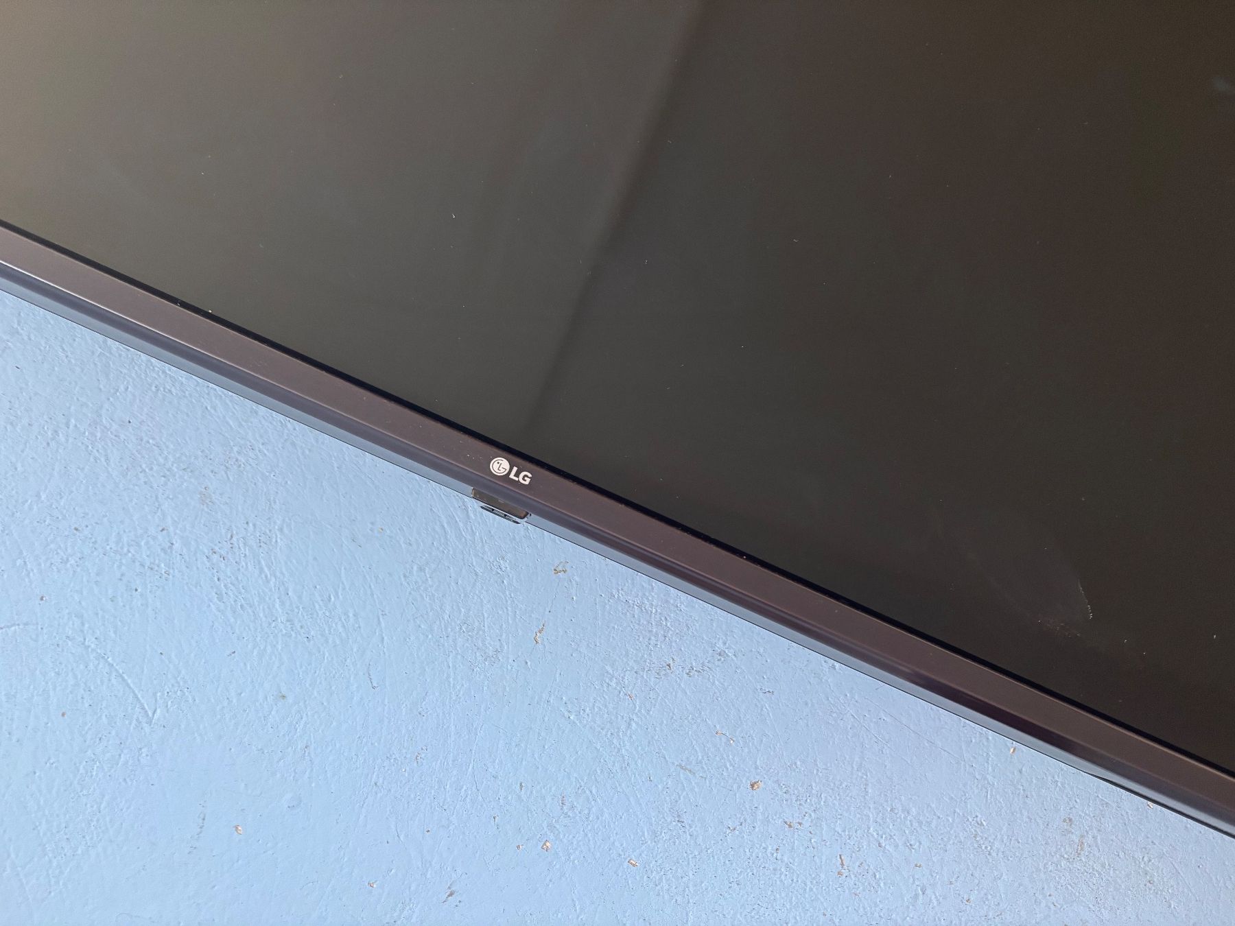 Fernseher: LG Screen 86" UHD TV – Gebraucht aus Zürich von mar_hs6l 1