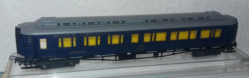 Wagon Lit Jouef HO - Sleeping Car 3892, Vintage, Bleu/gris/jaune, Occasion Avec Manques (bogies Et Tampon)