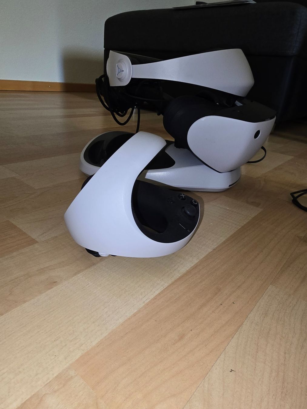 Sony Casco VR: Sony PSVR2 Headset VR Controller Ladestation neuwertig – Nuovo (secondo la descrizione) da Langenthal venduto da mae_6wzk 1