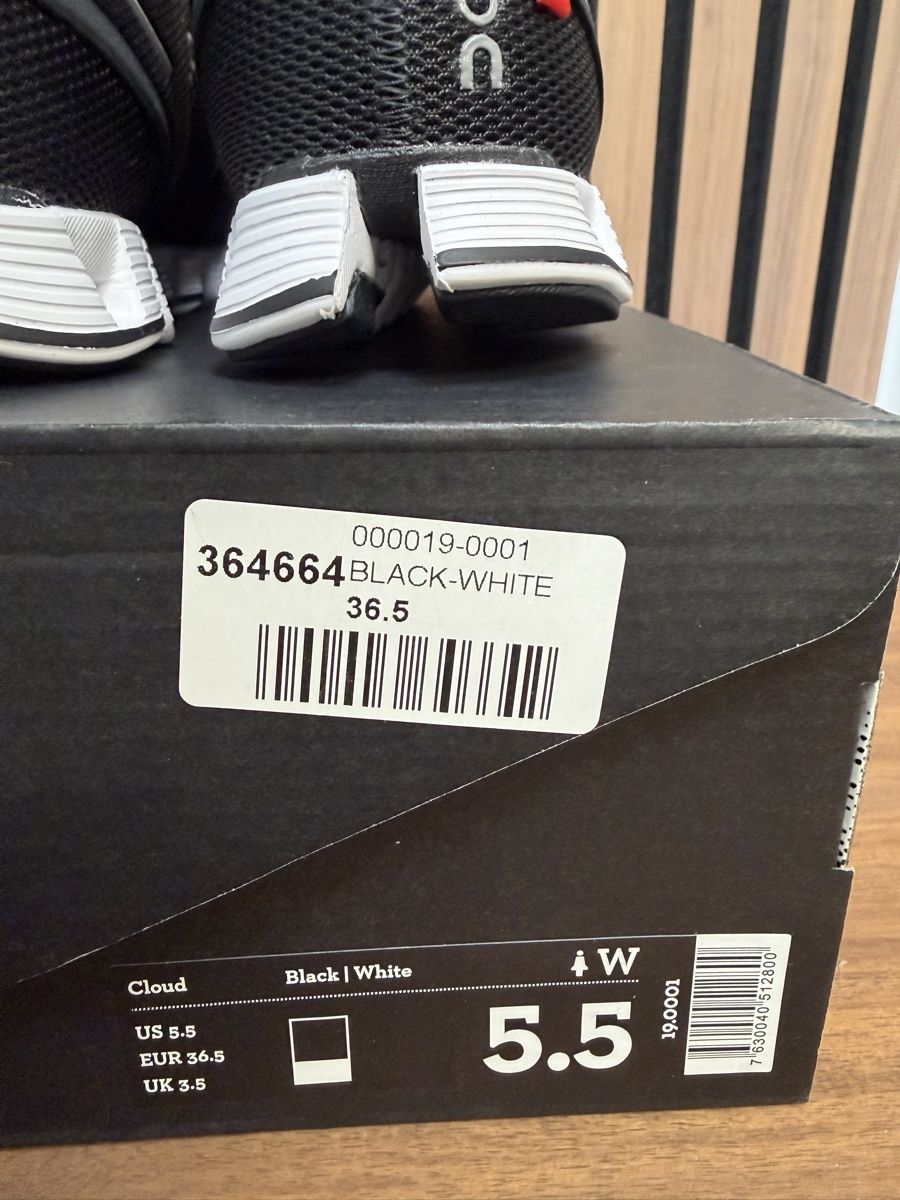 On Scarpe da donna: On Cloud Black/White, Gr. 36.5 – Nuovo e nell'imballaggio originale da Herisau venduto da Sprecher_01 2