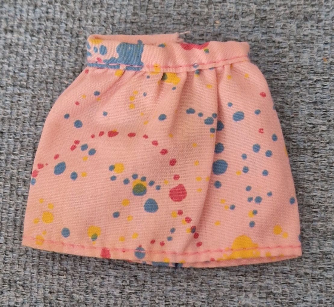 Bambole: jupe pour Barbie – Usato da Couvet venduto da Pioune