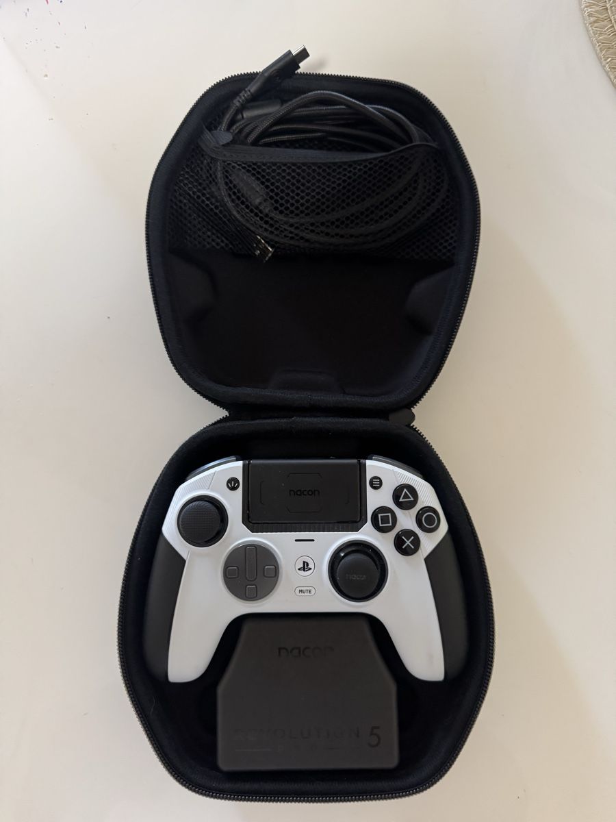Console: Nacon Revolution 5 Pro Controller (PS5/PS4/PC) – Usato da Pratteln venduto da nik_2qlh 2