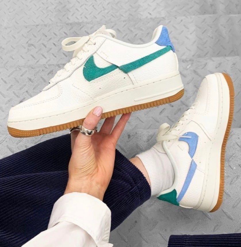 Nike Scarpe da donna: Nike Sneaker, Gr 39, neu – Nuovo (secondo la descrizione) da Horgen venduto da Ed0 1