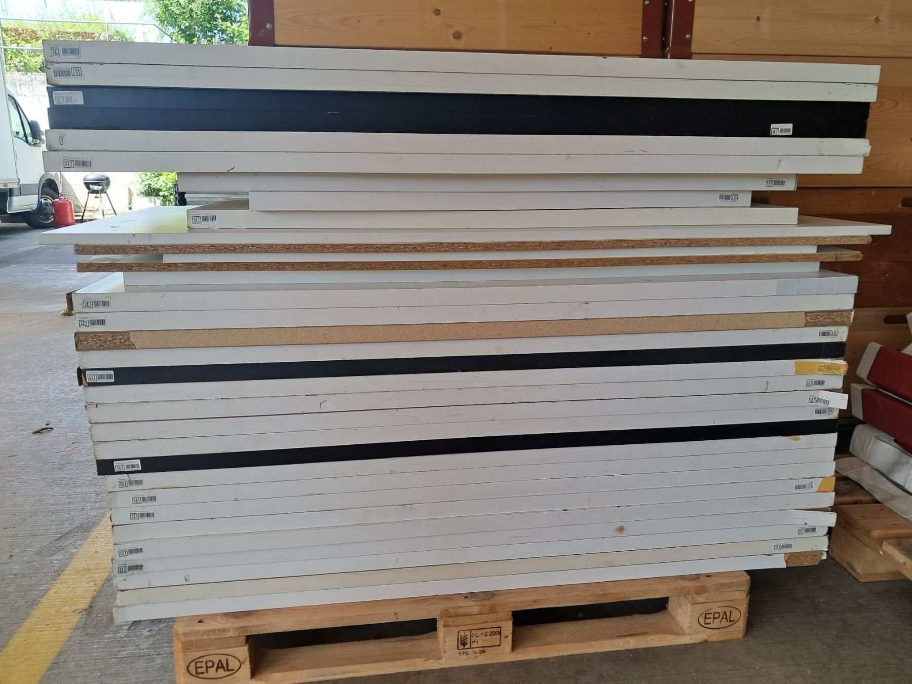 Ikea Piatti di portata: grosser Posten Tischplatten IKEA LINNMON, Arbeitsplatten – Usato da Zürich venduto da Lia107 1