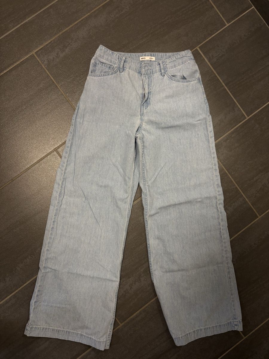 Mango Pantaloni: Mango Stoffhose im Jeans Look 34 – Usato da Rümlang venduto da svent 1