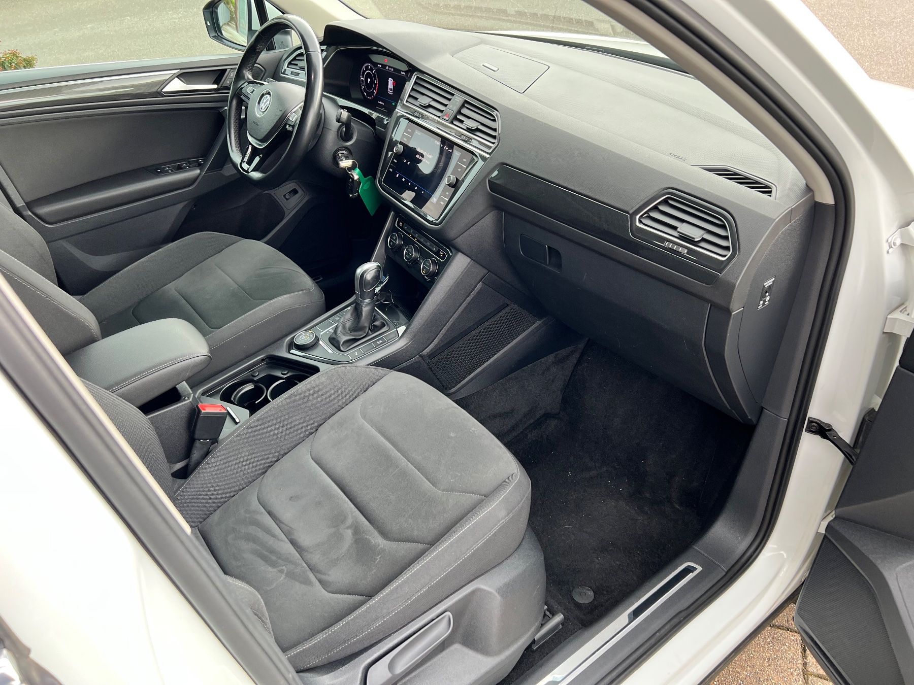 VW Autos: VW TIGUAN 2.0 TDI HIGHLINE 4x4 DSG – Gebraucht aus Bern von No1e 8