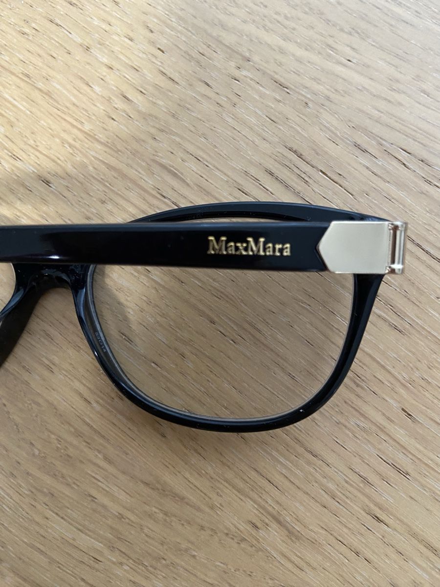 Max Mara Lunettes & Verres: Brille MaxMara schwarz/gold – D'occasion à Rüti ZH par Avem90 1