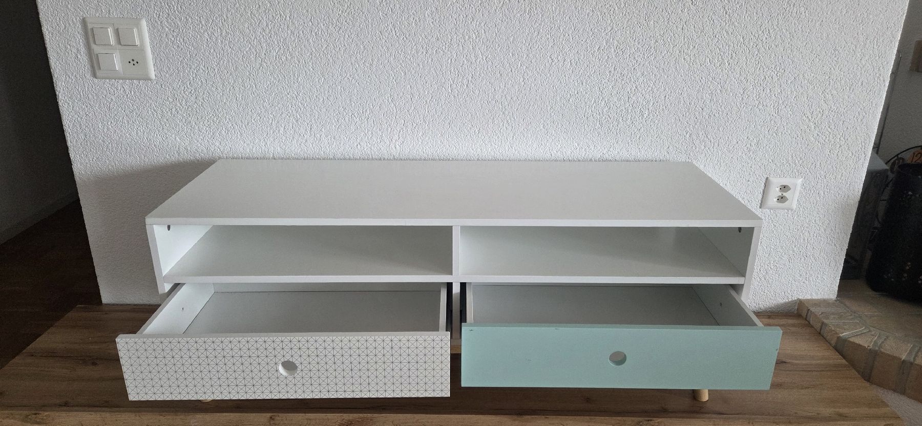 Mobili TV: TV-Möbel in einwandfreiem Zustand – Nuovo (secondo la descrizione) da Schöfflisdorf venduto da CrRG21