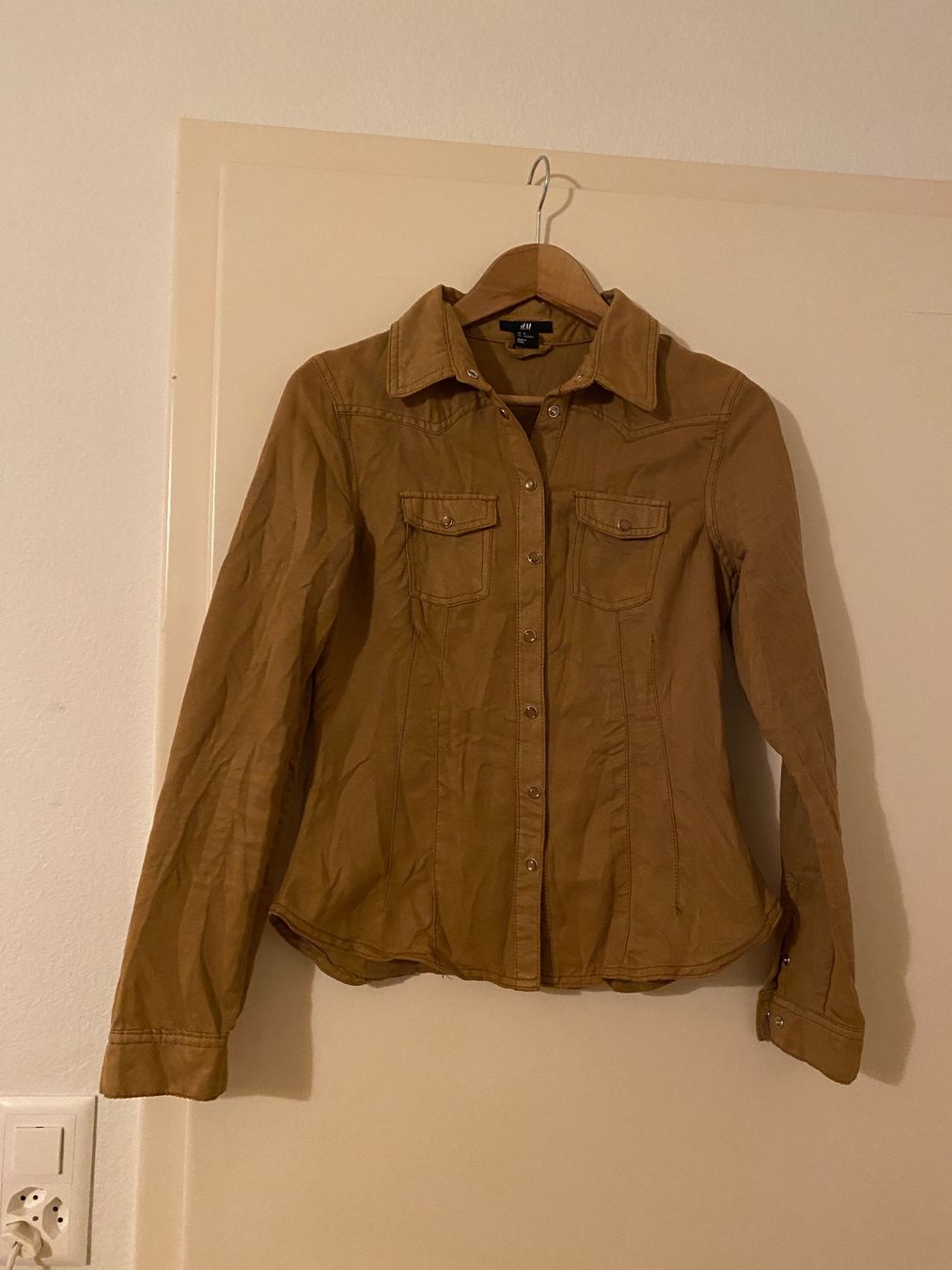 H&M Blusen: Bluse Lederoptik 38 / M – Gebraucht aus Zürich von Wim-Broccoli
