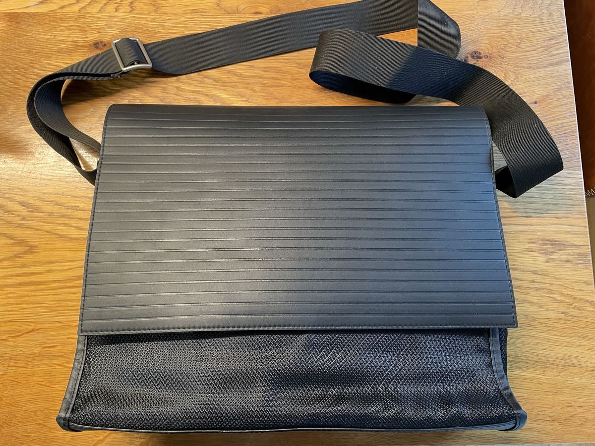 Ikea Borse: Laptop Tasche von IKEA neu – Usato da Niederbüren venduto da poschti