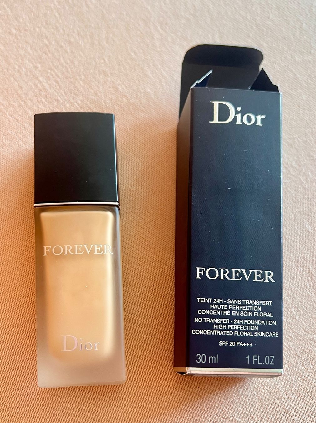 Dior Make-up: Dior Forever foundation (2WO: Warm Olive) 30 ml – Nuovo e nell'imballaggio originale da Meilen venduto da Texas1957