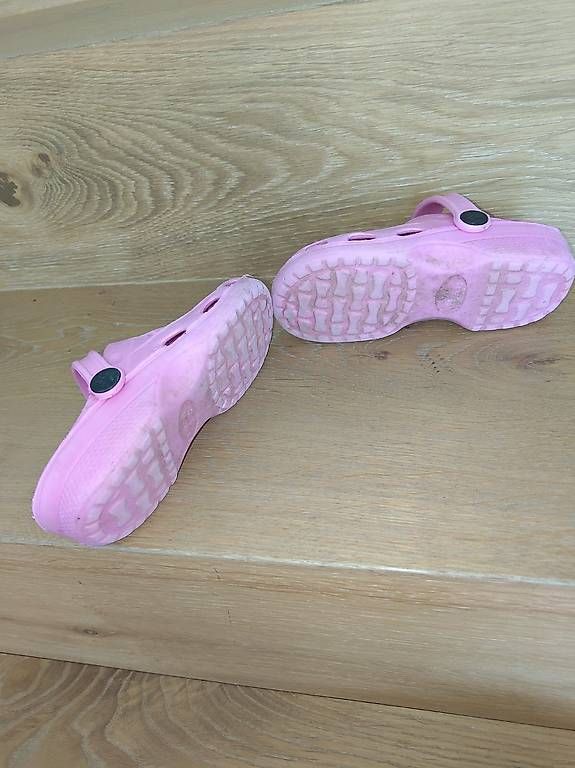 Schuhe für Jungen: Kinder Clogs Pink Gr. 26/27 – Gebraucht aus Dällikon von Wedoni 1