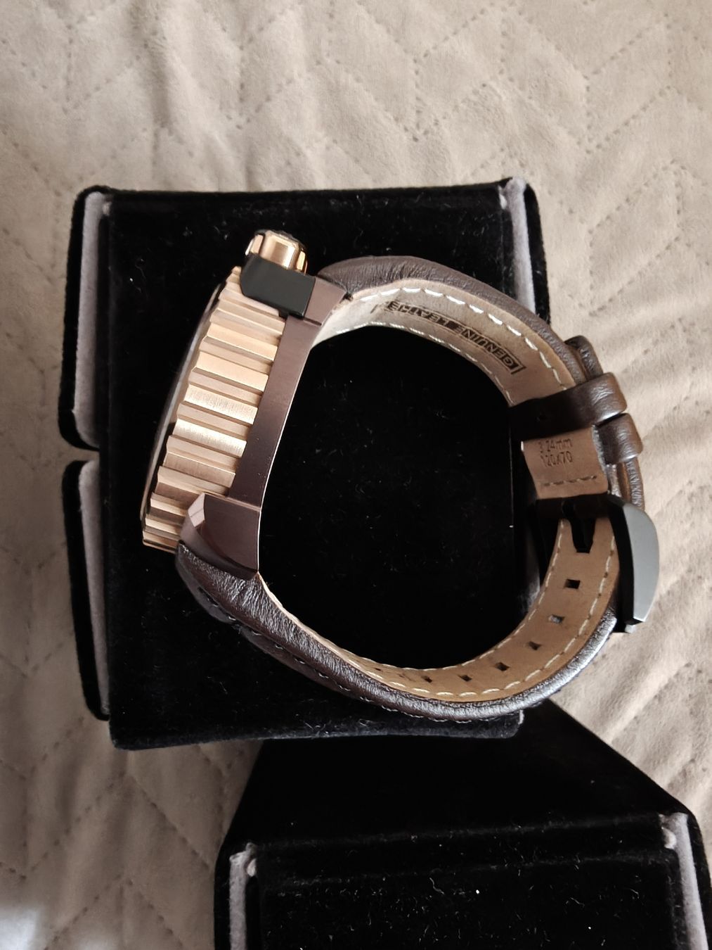 Bomberg Montres: Montre Bomberg Neuf  – Neuf (Voir description) à Delémont par man_gpn6 3