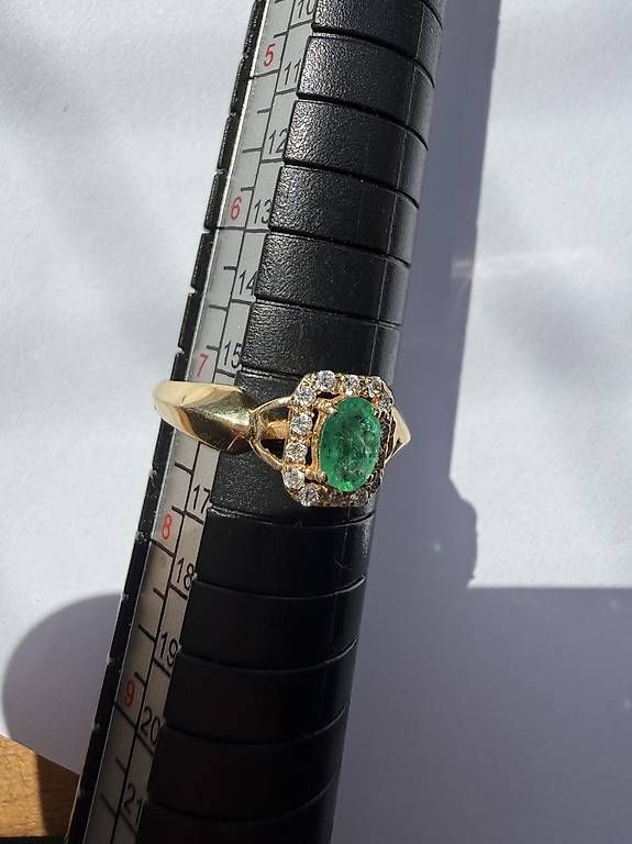 Anelli: Eleganter Smaragd Ring mit Diamanten – Usato da Thalwil venduto da han_2b8c 7