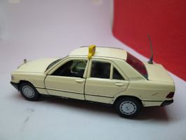 Mercedes 190 TAXI - komplett - sehr alt von Gama !!