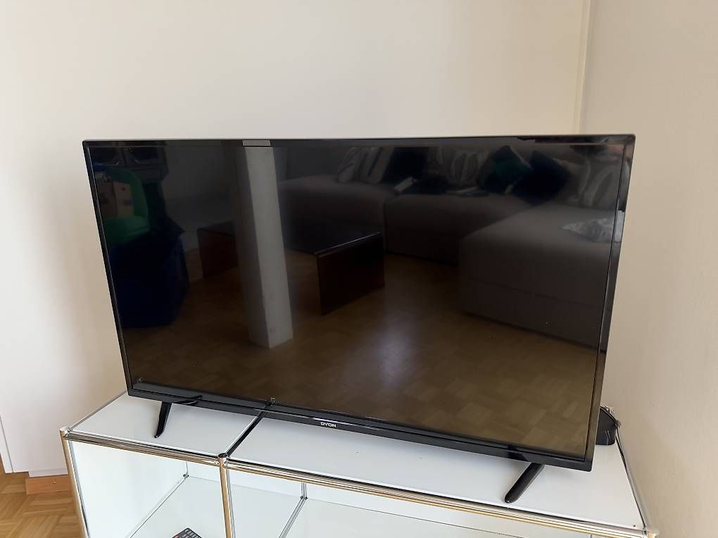 Fernseher: Fernseher – Gebraucht aus St. Gallen von kev_6dm5