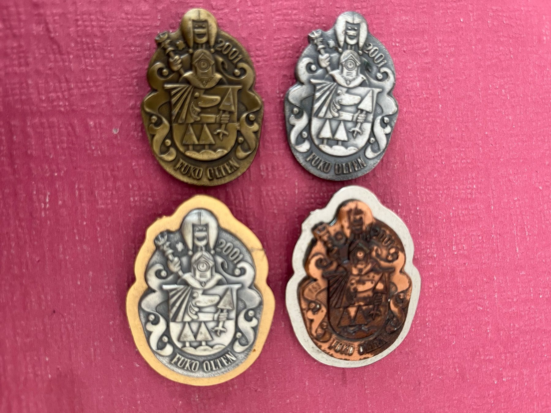 Placchette & Badge: FUKO Olten Satz 2001 inkl Gönner – Usato da Itingen venduto da Bebbi6569