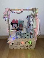 Babygeschenkset Minnie Mouse Körbchen Kleidung Grösse 50-56 
