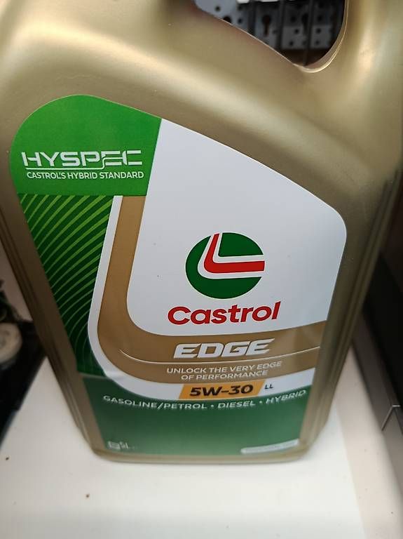 Oli & Additivi: Huile moteur Castrol 5W30  – Usato da Corbières venduto da Iggdrasil