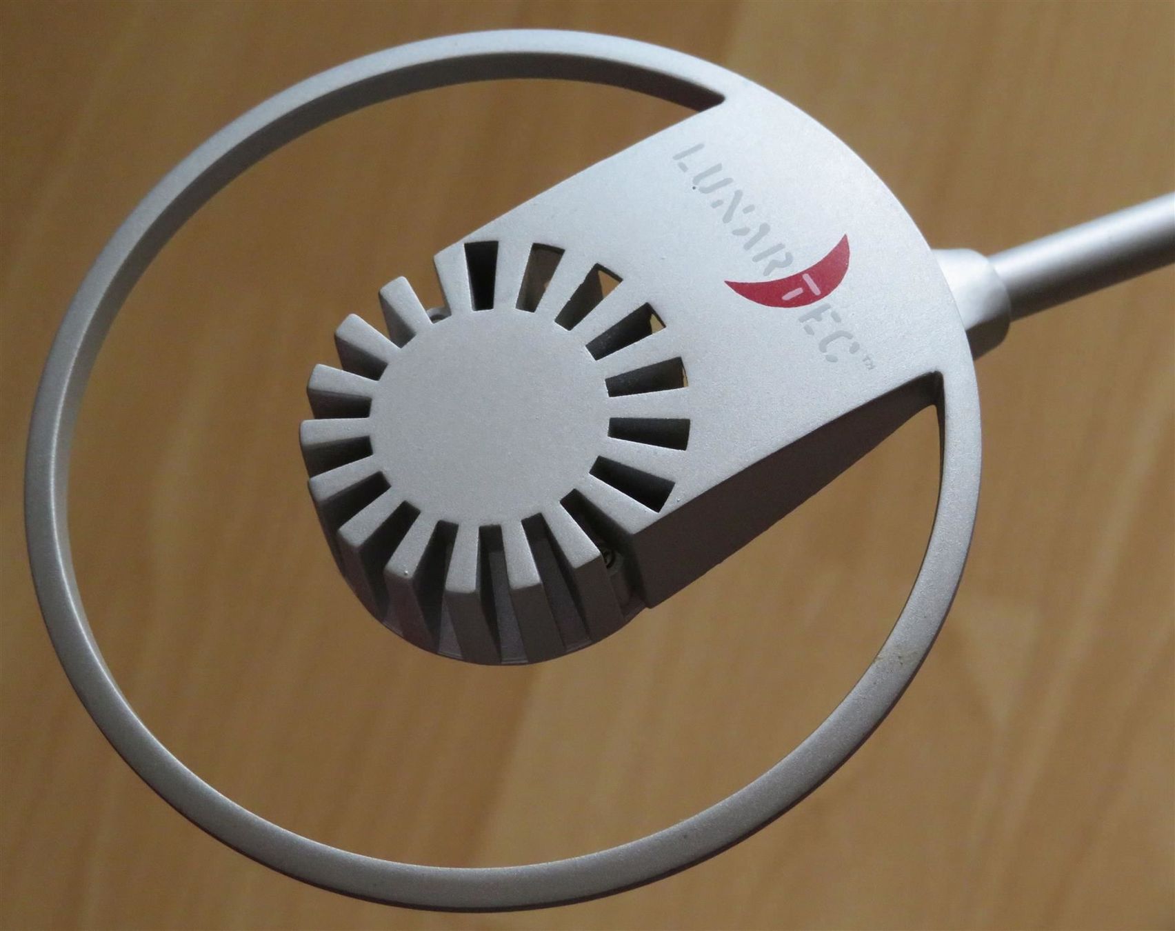 Lampade: LED Tischleuchte Energiespar Tischlampe – Usato da Oberriet SG venduto da ganesh435 3
