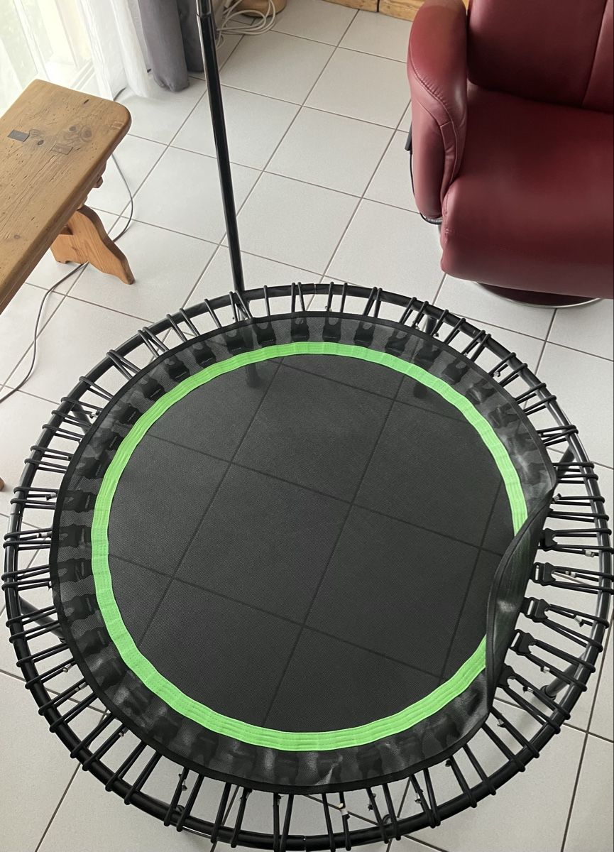 Trampoline: Trampolin mit 8 Schraubbeinen – Gebraucht aus Hindelbank von Scroki 3