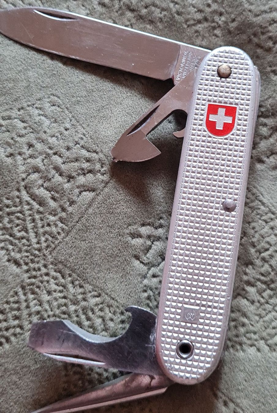 Victorinox Coltelli tascabile: Victorinox Offiziersmesser – Usato da Münsingen venduto da Cuci31