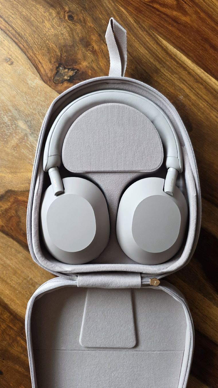 Sony Cuffie: Sony WH-1000XM5 Smokey Pink – Usato da Mettau venduto da eli_k78v 5