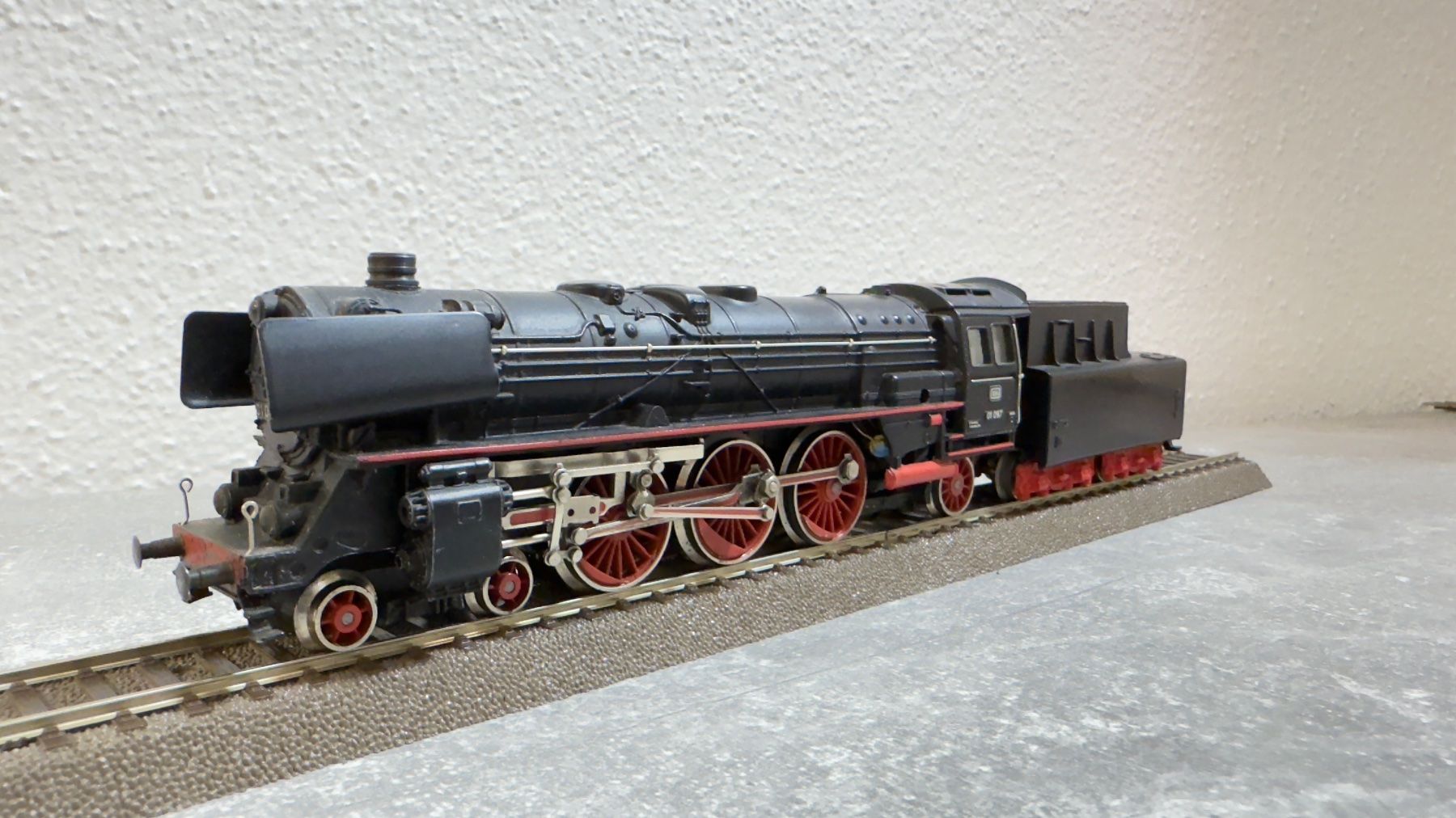 Märklin Modelleisenbahnen: Märklin 3048-2 Dampflok DB 01097 H0 / AC – Gebraucht aus Schlieren von rat_lq6b 3