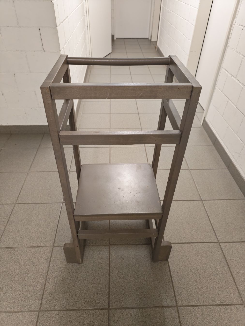 Fillikid Hochstühle: Fillikid Lernturm – Gebraucht aus Uster von SWHY 2