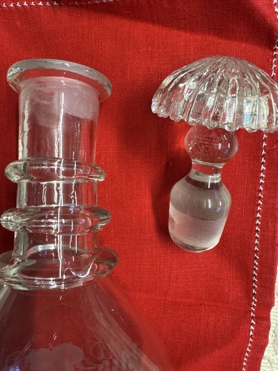 Carafes: Weinkaraffe mit Traubenmuster – D'occasion à Gams par ver_n7n9 3