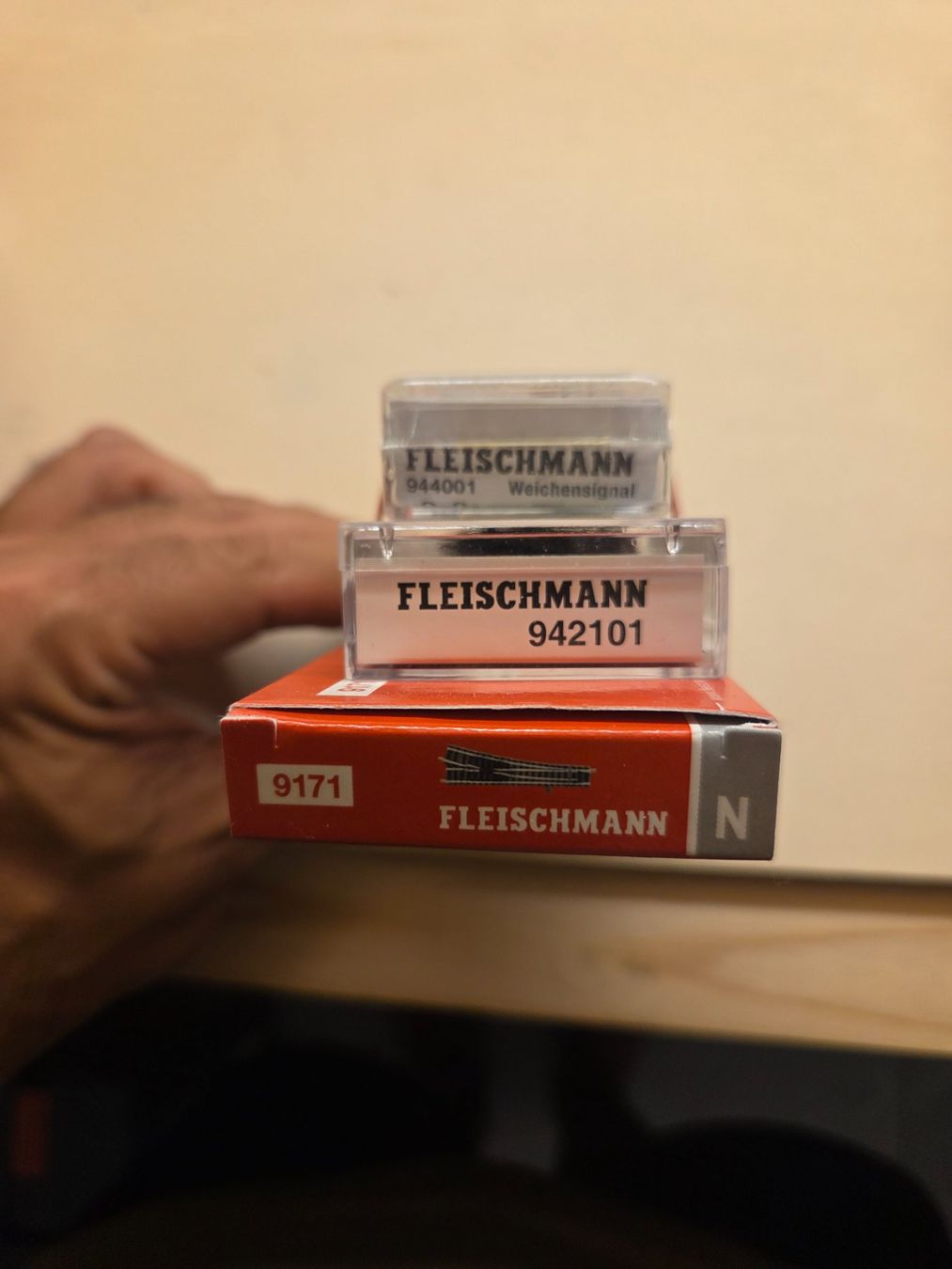 Fleischmann Modelleisenbahnen: Fleischmann Spur N Weiche 9171 – Gebraucht aus Jona von davidoff88
