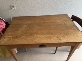 Antiker Holztisch mit Schublade, Gebrauchsspuren, Holz