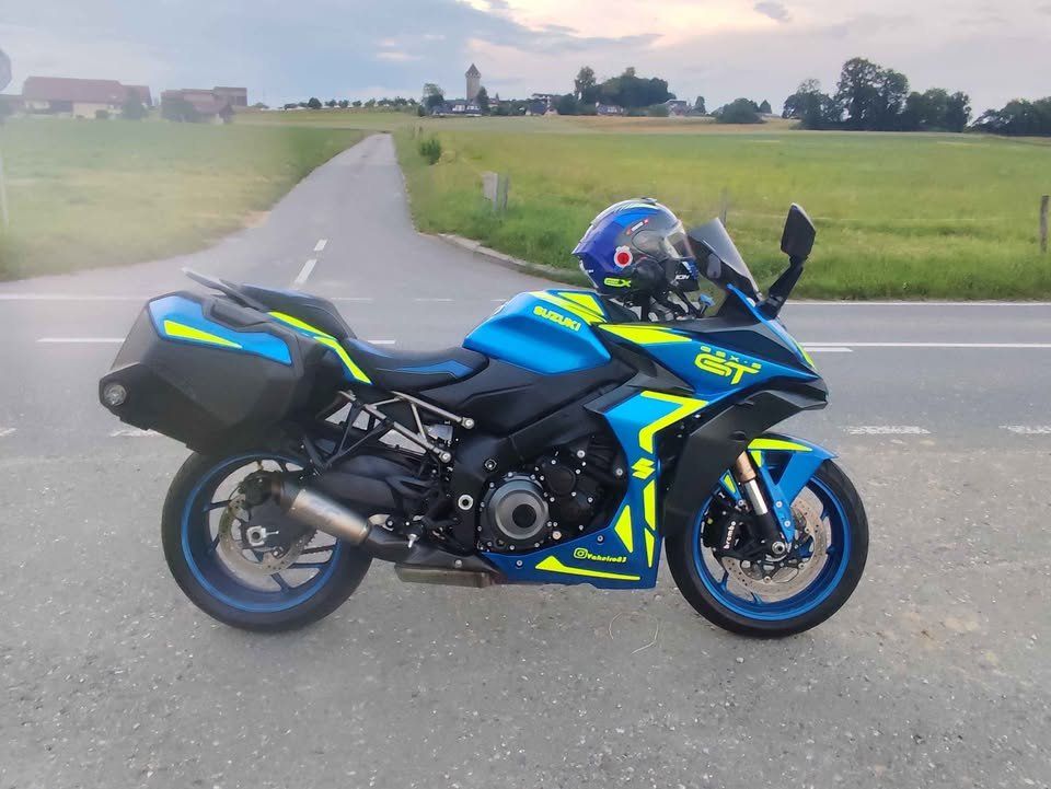 Suzuki Strada: SUZUKI GSX S 1000 GT – Usato da fribourg venduto da vak_kr6q 1