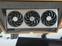 Sapphire AMD Radeon RX 7700 XT 12GB