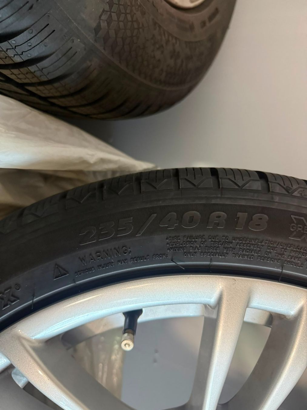 BMW Pneumatici & Ruote complete: BMW M3 E92 / E93 Winterkompletträder 18 Zoll – Usato da Root venduto da Kevin_Leandro 4