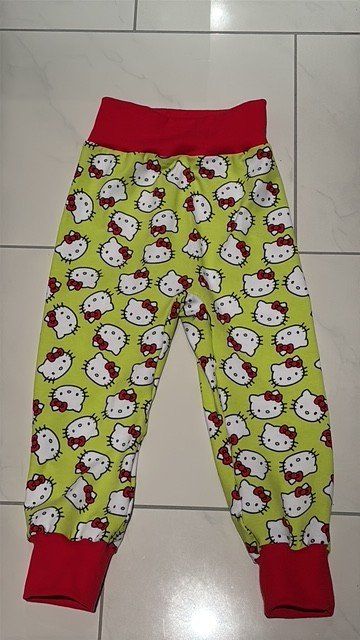 Pantaloni: Pumphose Mitwachshose Hello Kitty Gr. 98/104 Neu – Nuovo e nell'imballaggio originale da Rietheim venduto da Nugger