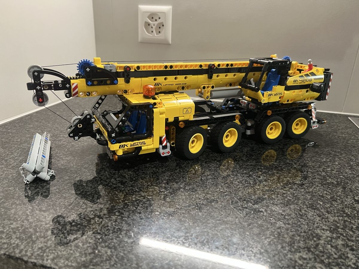 Lego Kit di costruzioni: LEGO Technic 42108 Mobilkran – Usato da airolo venduto da unimo78