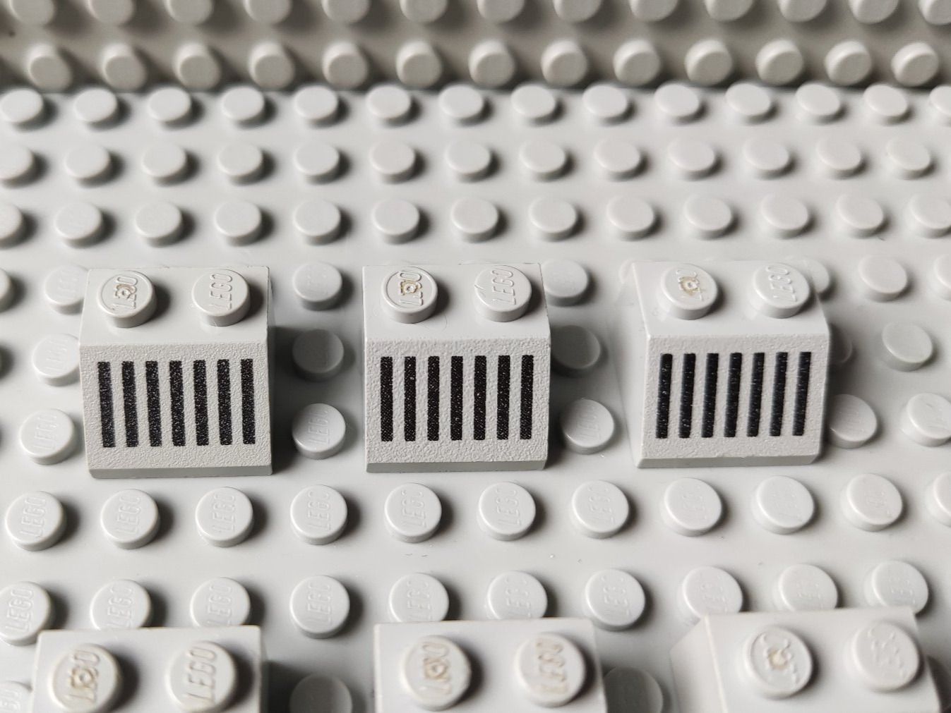 Lego Kit di costruzioni: LEGO - Slope Grill Pattern - 3039p05 – Usato da Muhen venduto da Legoholic 3