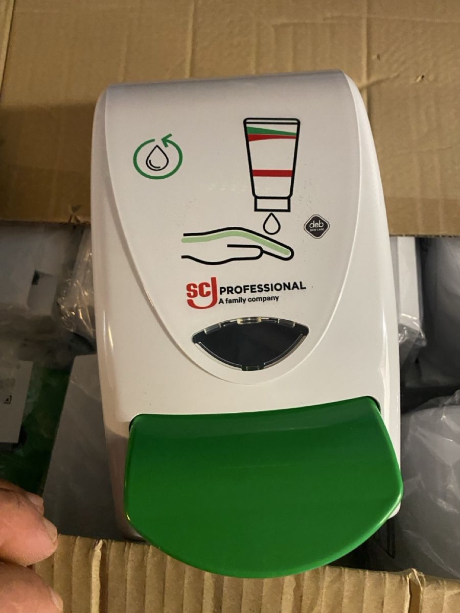 Seifenschalen: Seifenspender SCJ PROFESSIONAL – Neu und originalverpackt aus Allschwil von Dave_9