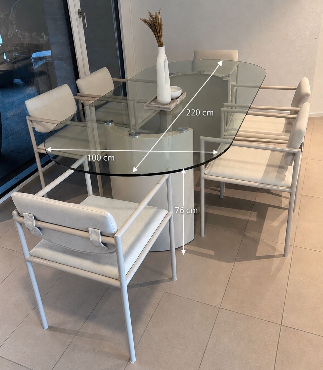 Set di tavolo e panche: Design Esstisch Glas mit 6 Stühlen – Usato da Liestal venduto da l_9cb6 4