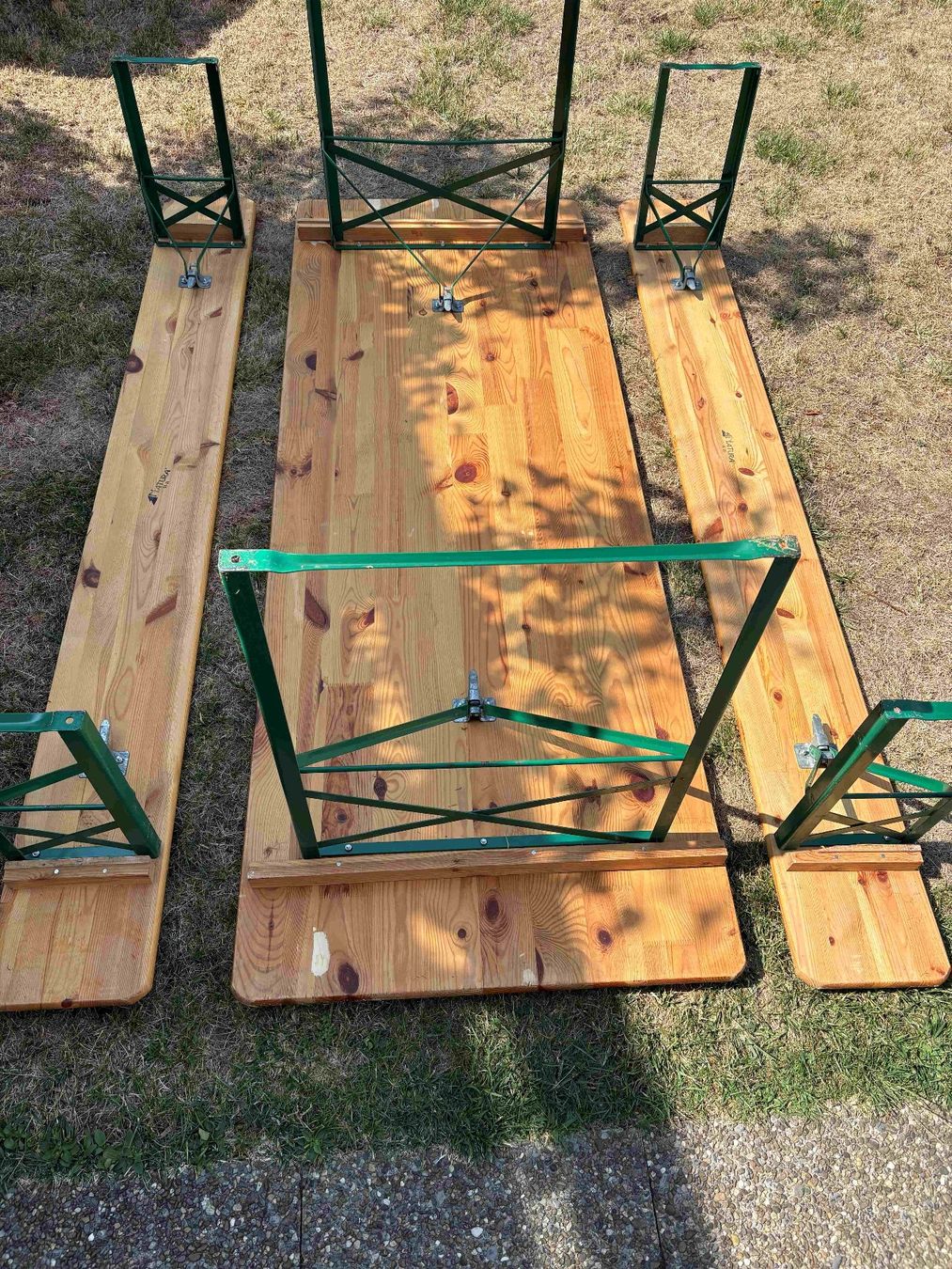 Set de table et chaises: Festbankgarnitur, Holz, gebraucht – D'occasion à Olten par Daddy54 3