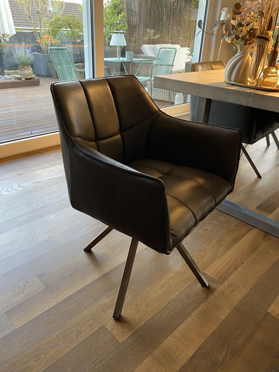 Chaises: 4 Drehstühle aus Kunstleder – D'occasion à Selzach par Subifahrer 1