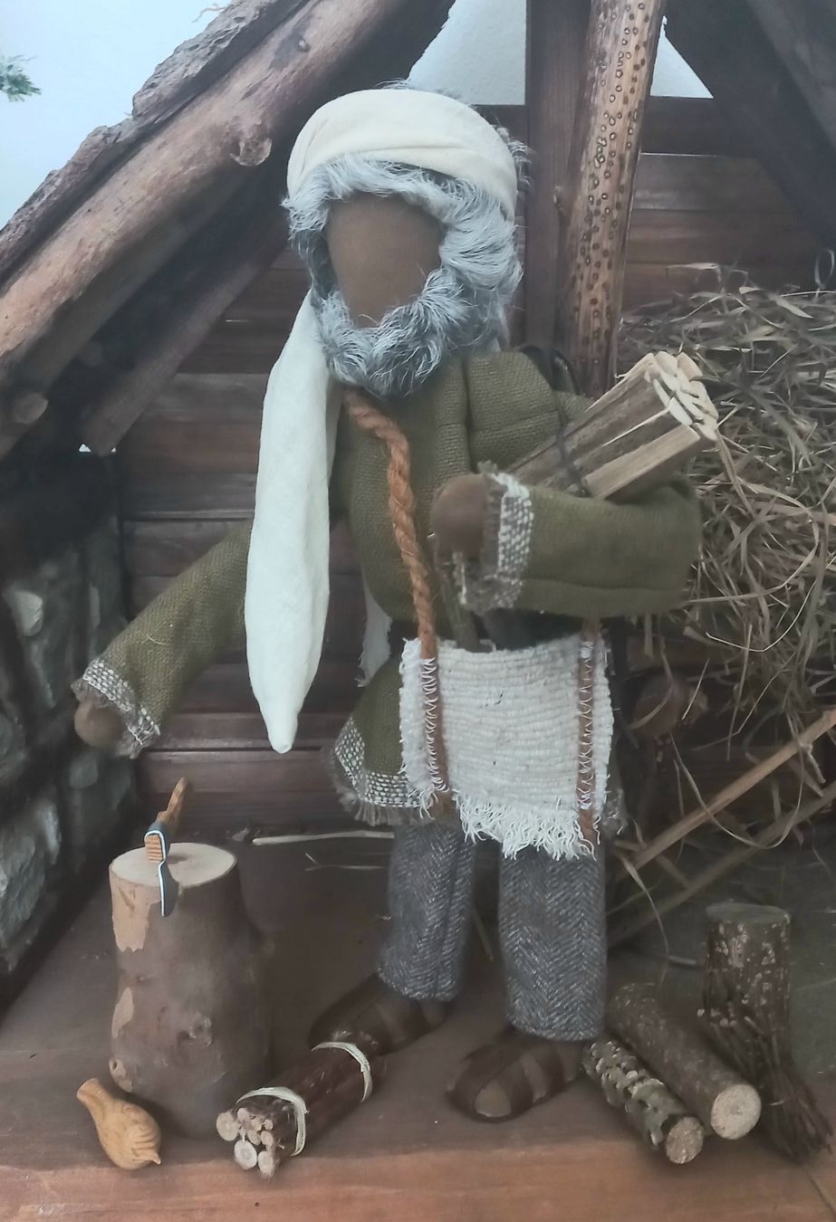 Statuette: Schwarzenberger Krippenfigur:  Silas, der  Holzhacker – Nuovo (secondo la descrizione) da Lachen SZ venduto da jimmygoal13 6