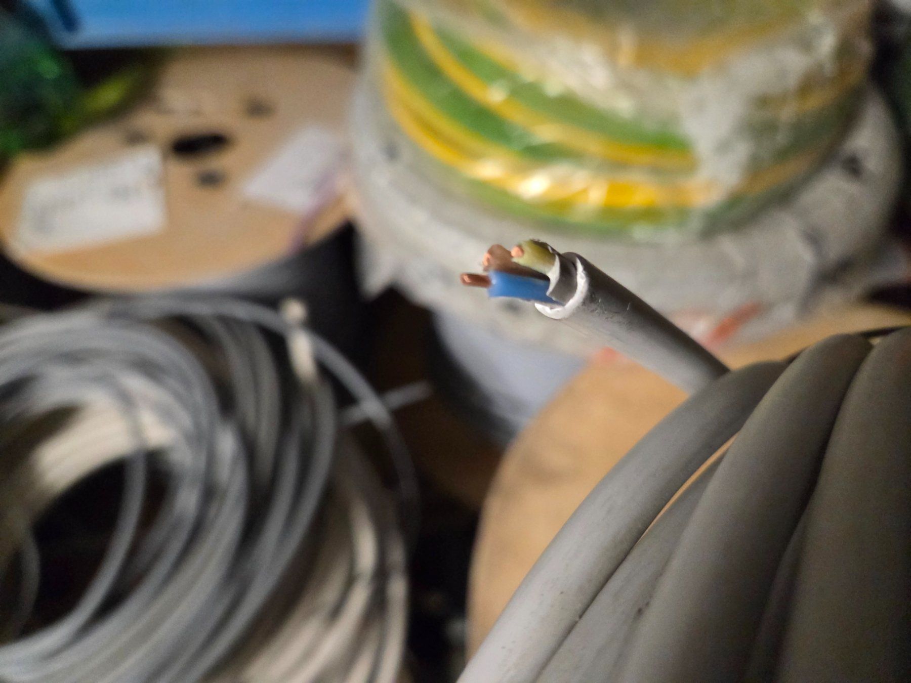 Cavi: Kabel halogenfrei, TT 3G1.5 mm2 3x1.5  14m – Usato da Zürich venduto da eymen20 2
