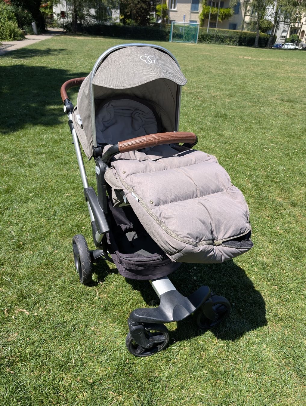 Poussette: Bonavi Kinderwagen mit Zubehör  – D'occasion à Zürich par mar_yxv5 2